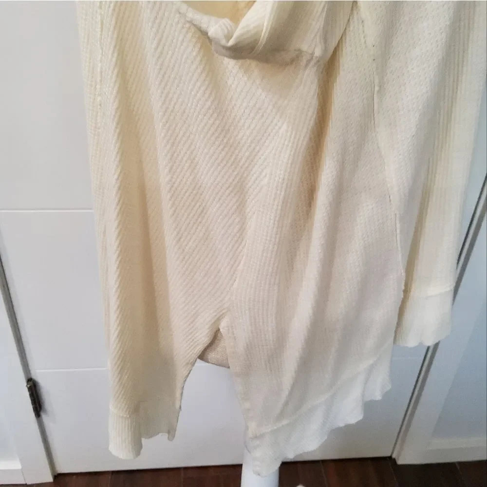 Free People Benedict Canyon Henley Ivory Top Size S-P